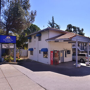 America’s Best Value Inn Clearlake Wine Country photo
