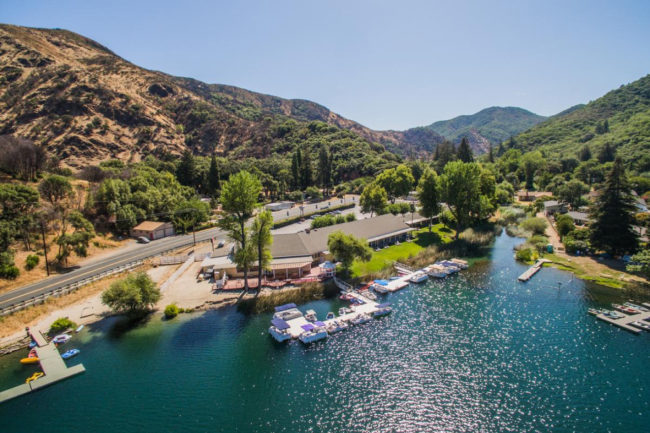 The Lodge at Blue Lakes