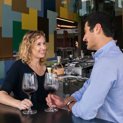 couple drinking wine