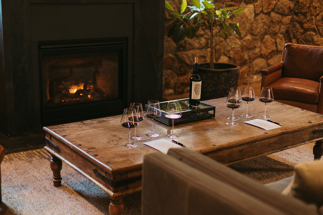 Lithology-Hospitality-tasting-room-1320x880 Lithology Estate